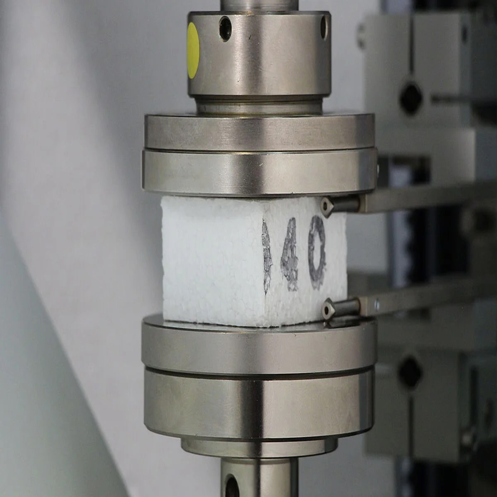 ASTM C78: Flexural Strength Testing of Concrete Using a Universal ...
